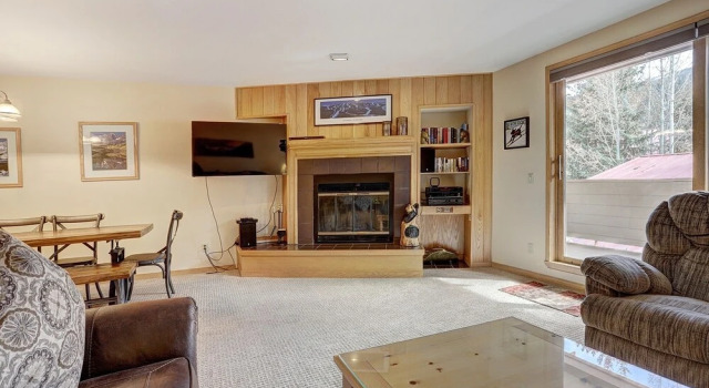 107 Ski Run 2 Bedroom Condo by RedAwning, Забронировать Апартаменты/квартира Отели Кистон с бассейном, Бассейн