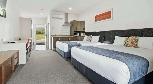 Четырёхместный номер Standard Quality Resort Parkhurst