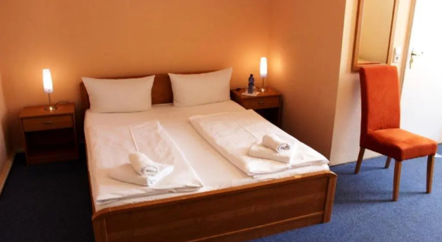Четырёхместный номер Standard Hotel-Pension Rheingold am Kurfürstendamm