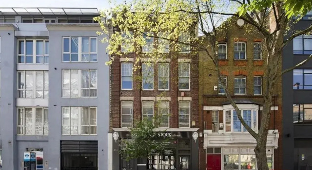 83 Goswell Apartment