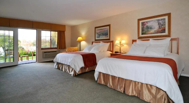 Номер Deluxe Lakeside Lodge and Suites