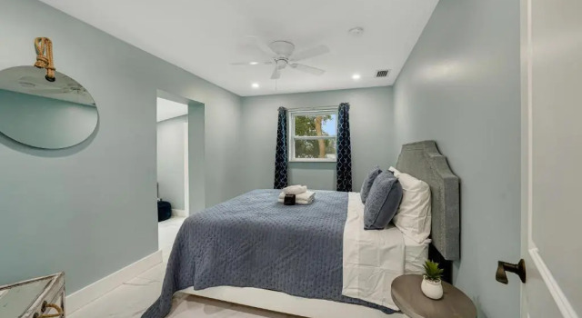 Lake house 3 in Davie