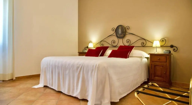Suite Faro Rosso