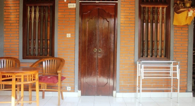 Sadru House, Забронировать Отель Отели провинции Бали с завтраком, Завтраки