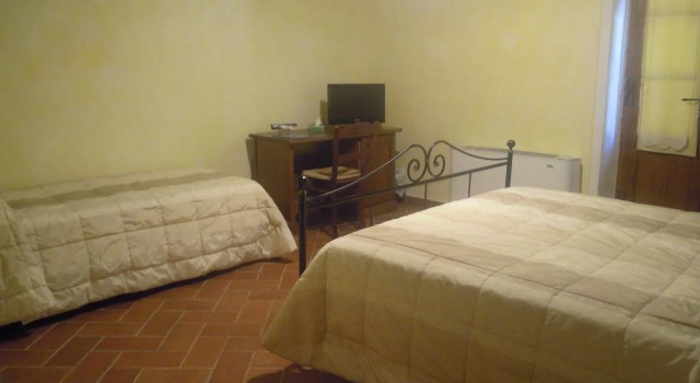 Piccolo Hotel San Valentino, Prenota Hotel Asciano Crete Senesi