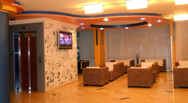 Hotel Senior, Забронировать Отель Каттолика Побережье Римини, рядом с Аквариум Le Navi