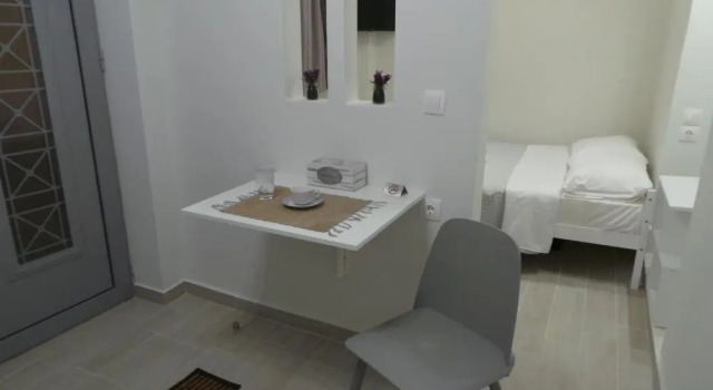 Katies Blue House, Book Hotel Volos 