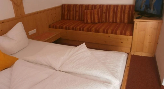 Haus Bödele, Prenota Hotel Hotel a Tirolo con parcheggio, Parcheggio