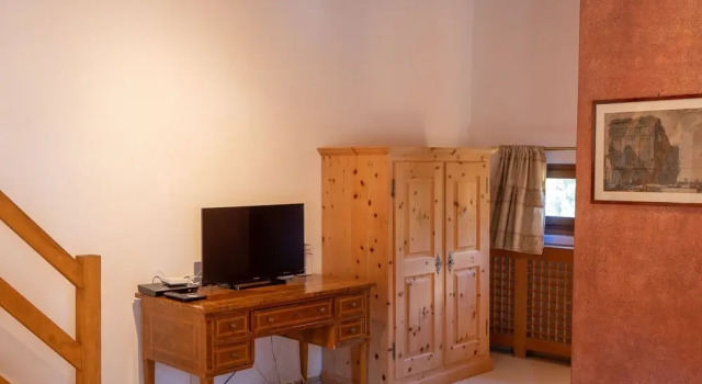 Apartment Chesa Cantieni by Interhome, Book Apartment La Punt Chamues-ch 