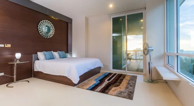 Апартаменты Deluxe The Palm at Veloche Group by Lofty