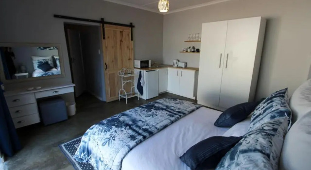 Standard quarto Karoo Nest - Calitzdorp