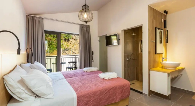 Люкс Upper Floor с 2 комнатами T Hotel Premium Suites