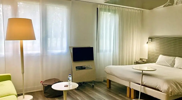 Люкс Standard ibis Styles Lille Aéroport