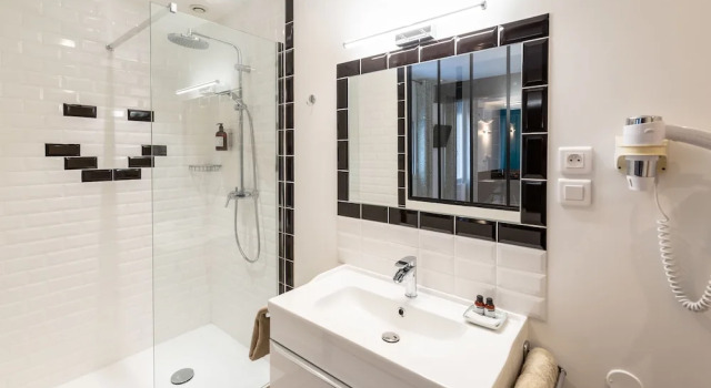 Люкс CitHotel Le Regina Bordeaux Gare Saint-Jean