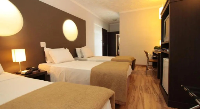 Семейный номер Standard Oasis Tower Hotel