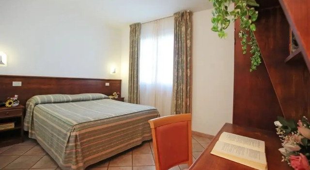 Двухместный номер Standard Tris Hotel