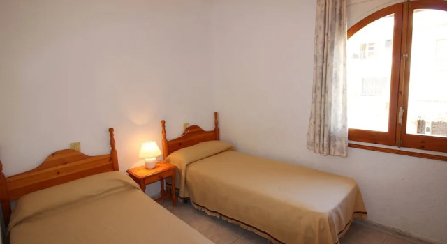 Apartment in Empuriabrava, 400 meters from the beach, sleeps 6 people