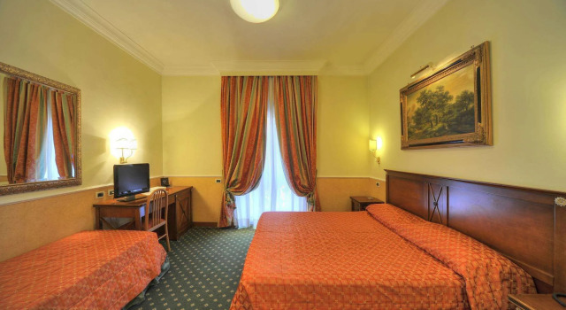 Aurora Garden Hotel