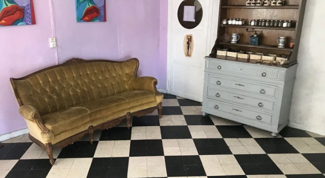 Auberge des Garrigues, Rezerwuj Hostel Nimes Gard
