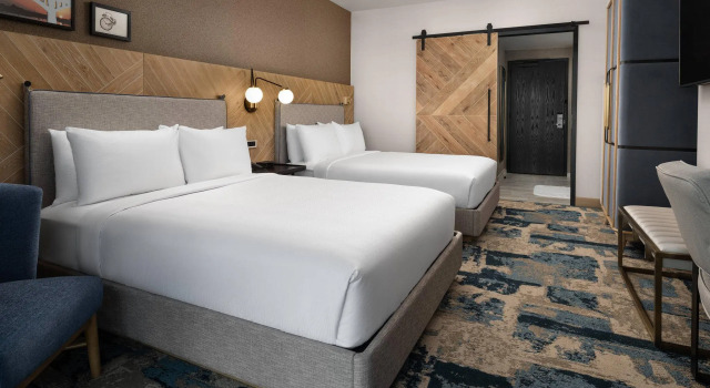 Четырёхместный номер Standard The Otis Hotel Austin, Autograph Collection
