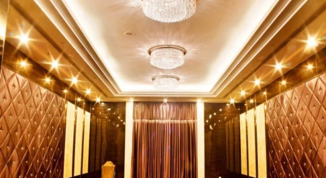 San Siro, Book Hotel Huli 