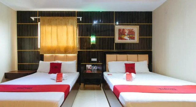 Люкс RedDoorz at Winter Hotel Araneta