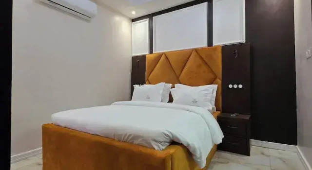 Deluxe Apartment Sunaa home Logpom