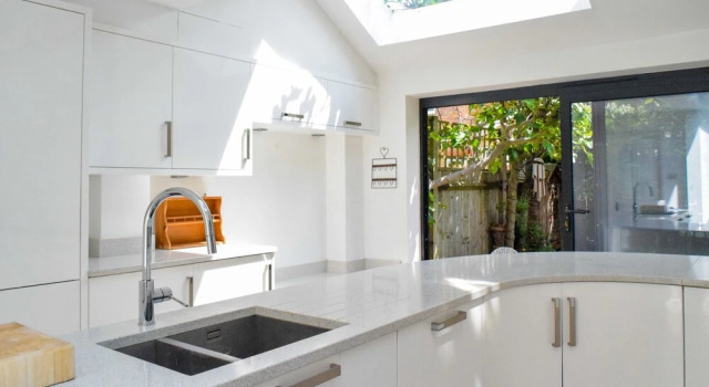 3 Bedroom Family House With A Superb Kitchen And Garden, Забронировать Отель Отели Англии 3 звезды, 3*