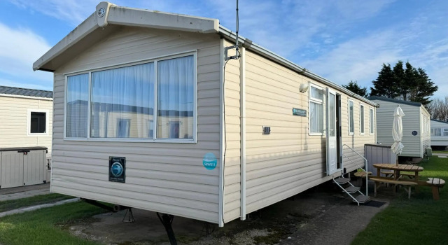 Cozy Private Static Caravan at Llyons Robin Hood - Silver Birch Way 11