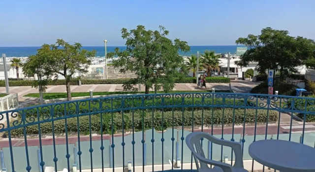 Четырёхместный номер Superior seafront Hotel Ascot Riccione