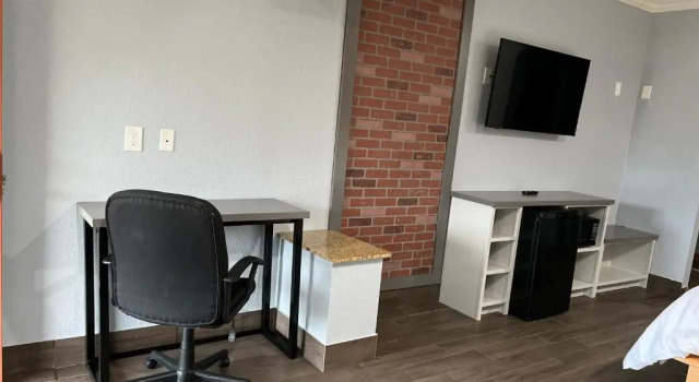 Люкс The Symphony Inn & Suites
