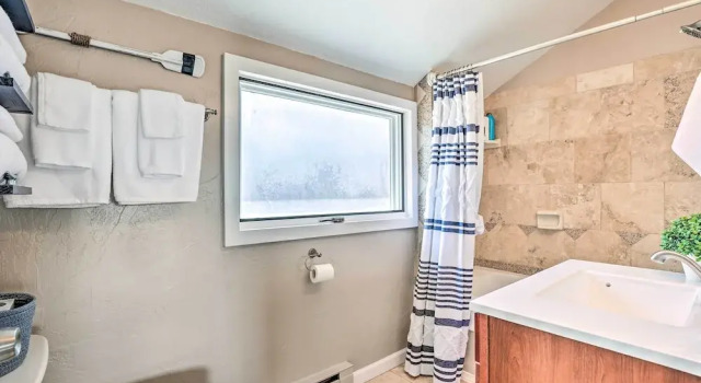 Коттедж с 3 комнатами Near Dtwn: Grand Lake Home w/ Marina Access