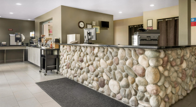 SureStay Plus Hotel by Best Western Lethbridge