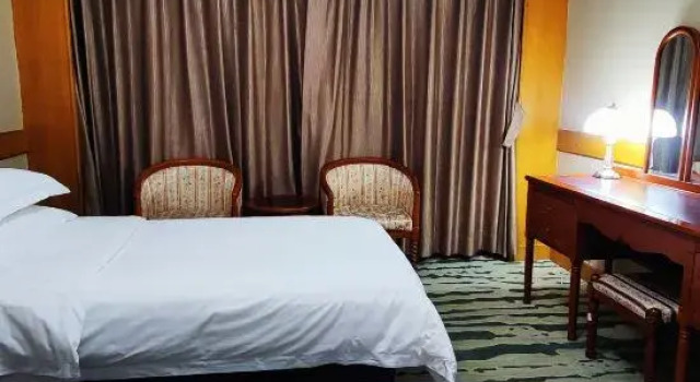 Люкс Jinjiang Metropolo Hotel - Shanghai Jinshanzhui Fishing Village