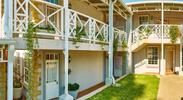 Highland Quarters, Book Hotel Clarens Bethlehem