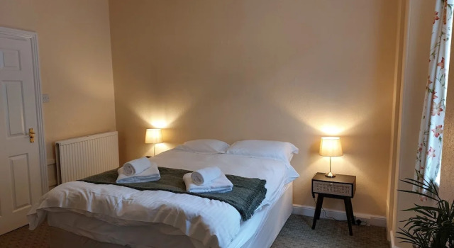 Lion Hotel Dulverton, Забронировать Отель Отели Англии с завтраком, Завтраки