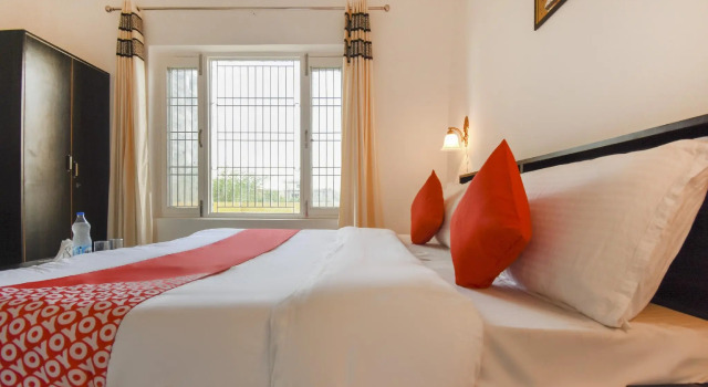 OYO 75460 Sky High Residency, Book Hotel Ludhiana Punjab