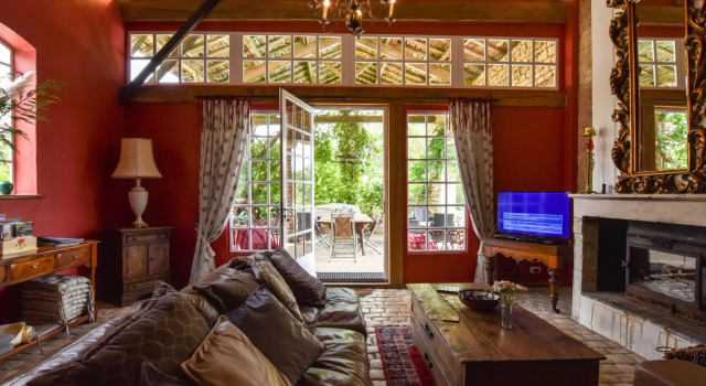 Holiday Home in Charente With Pool, Đặt Khách sạn Khách sạn ở Grosbout có hồ bơi, Hồ bơi
