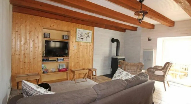 Gîte de montagne rénové avec poêle à bois - Saulxures-sur-Moselotte - FR-1-589-237, Забронировать Отель Отели Вогезы с парковкой, Парковка