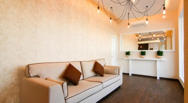 Трёхместный семейный люкс Art Cottage Hotel