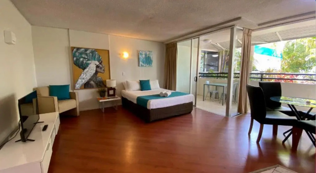 Студия Hi Ho Beach Apartments on Broadbeach