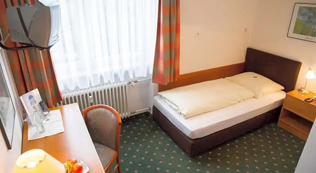Cosima, Prenota Hotel Vaterstetten 
