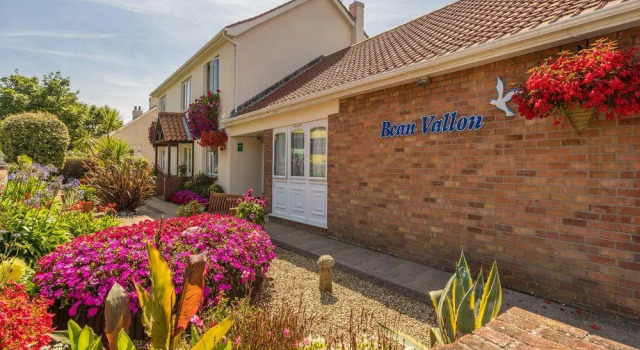 Beau Vallon Holiday Apartments, Book Lejlighed Hoteller i Channel Islands med pool, Swimmingpool