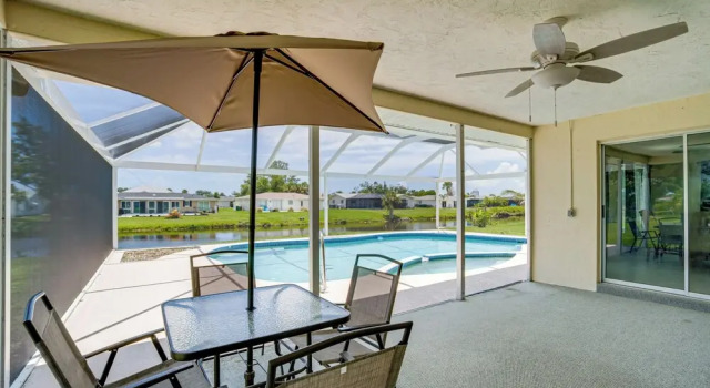 Коттедж Pool & Spa: Canal-front Home Near Beaches