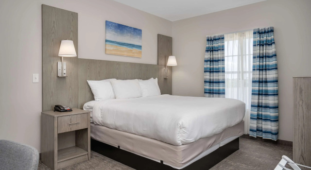 Lighthouse Suites - Best Western Signature Collection, Забронировать Отель Эмералд-Айл Северная Каролина