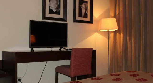 Полулюкс BejaParque Hotel