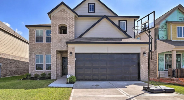 Houston Home w/ Private Yard - 16 Mi to Dtwn, Book Feriehus Houston Houston