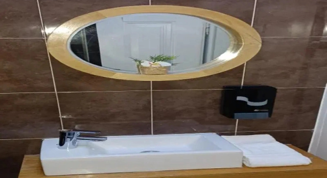 Двухместный номер Standard с балконом WW Hostel & Suites