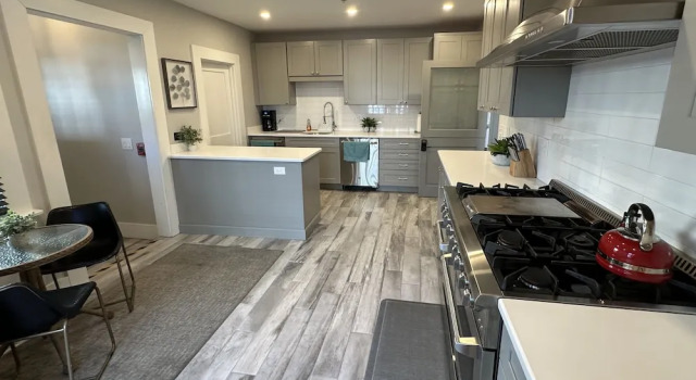 Коттедж Bright 1 Bed/1 Bath On Historic Pelham St - Unit 2 1 Bedroom Home