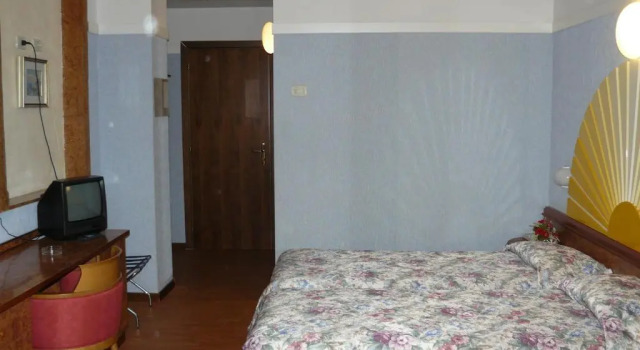 Трёхместный номер Standard Park Hotel Jolanda